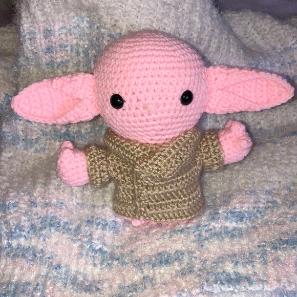 SALE Crochet Pink Girl Baby Yoda - Picture 2 of 10